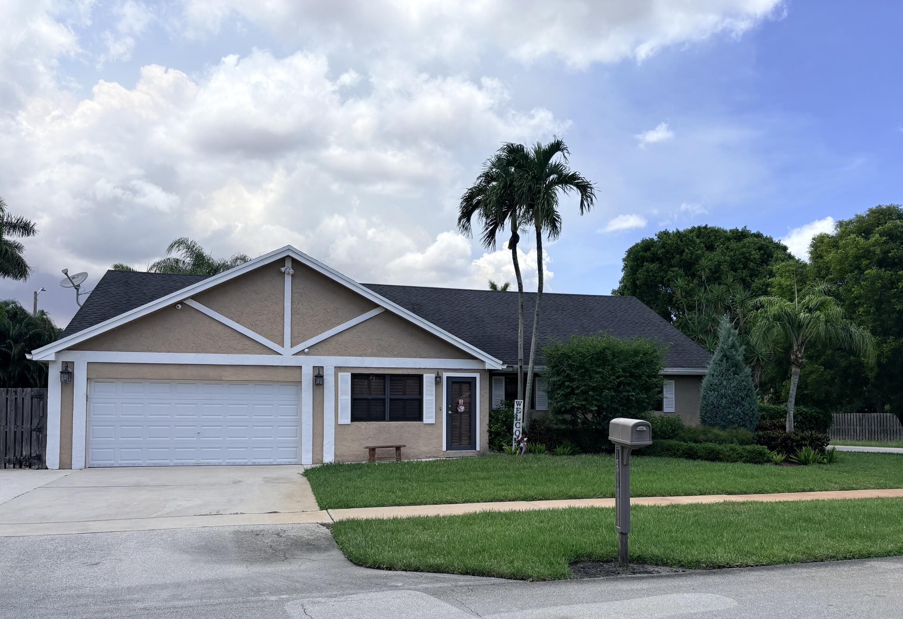 15943 W Wind Circle — Photo 2