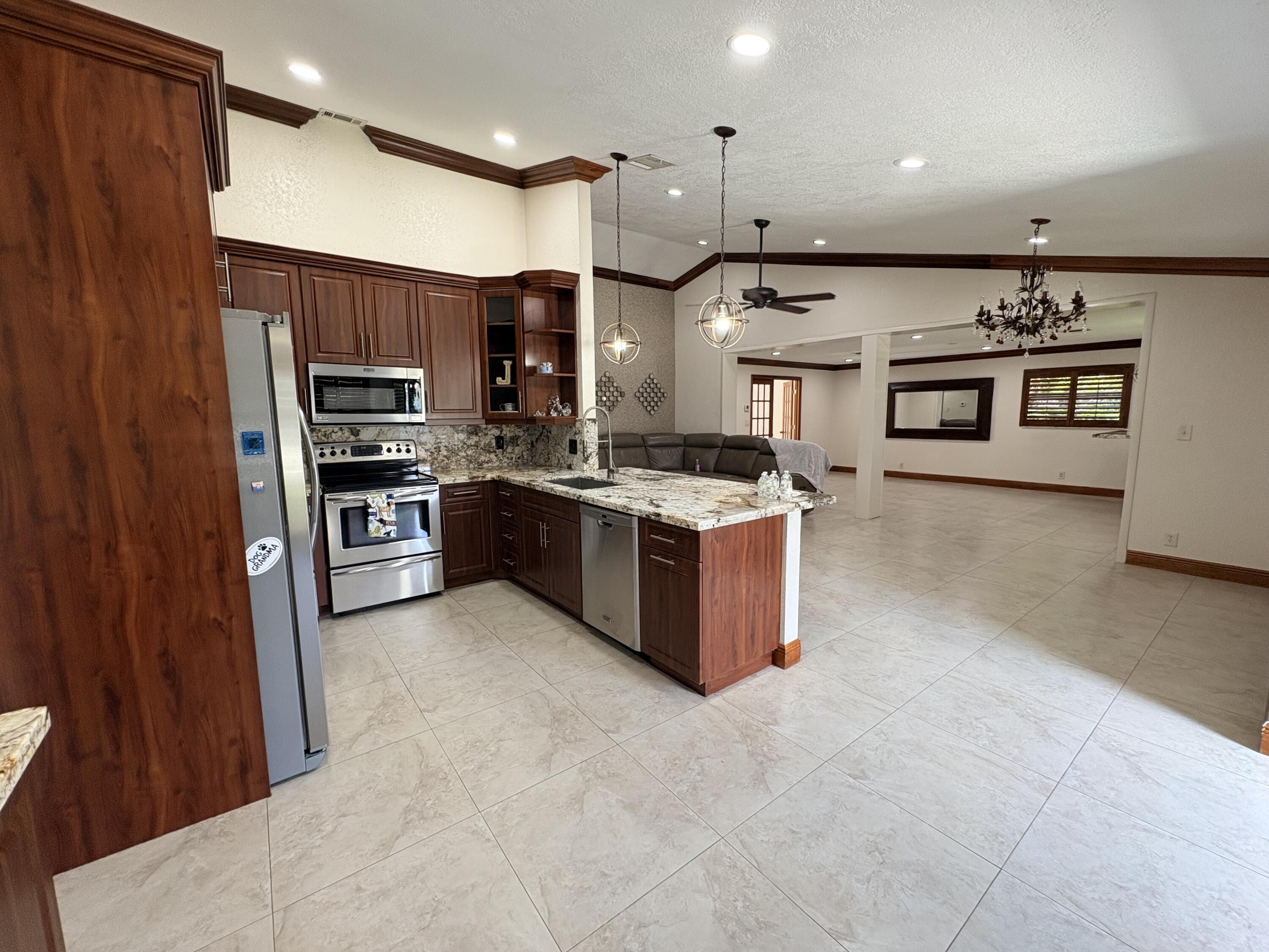 15943 W Wind Circle — Photo 3