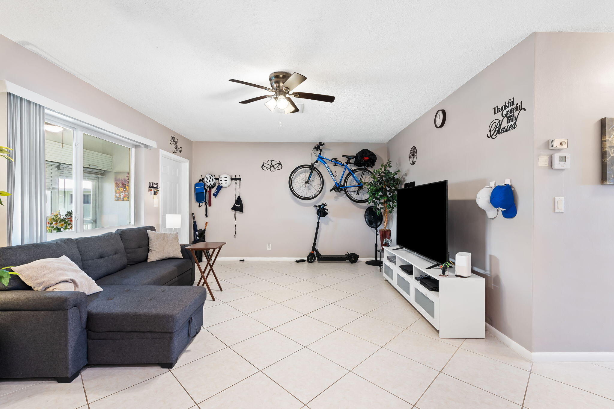2100 NE 38th Street # 205 — Photo 3