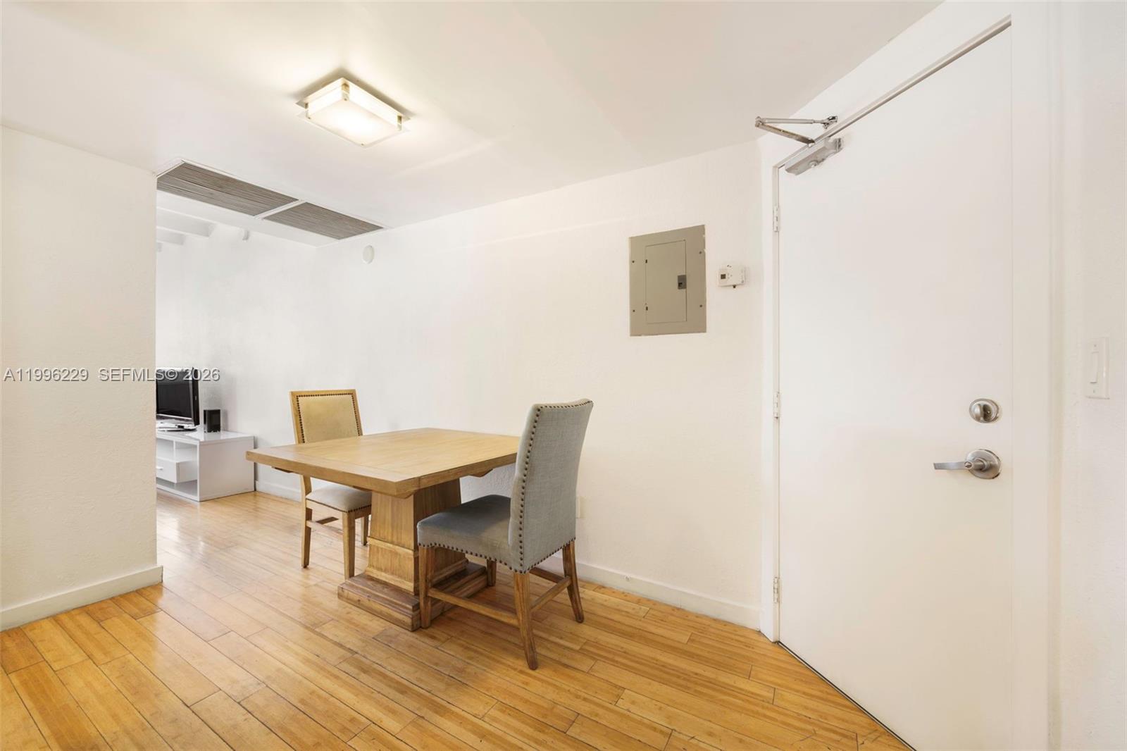 3915 N Meridian Ave # 201 View 4