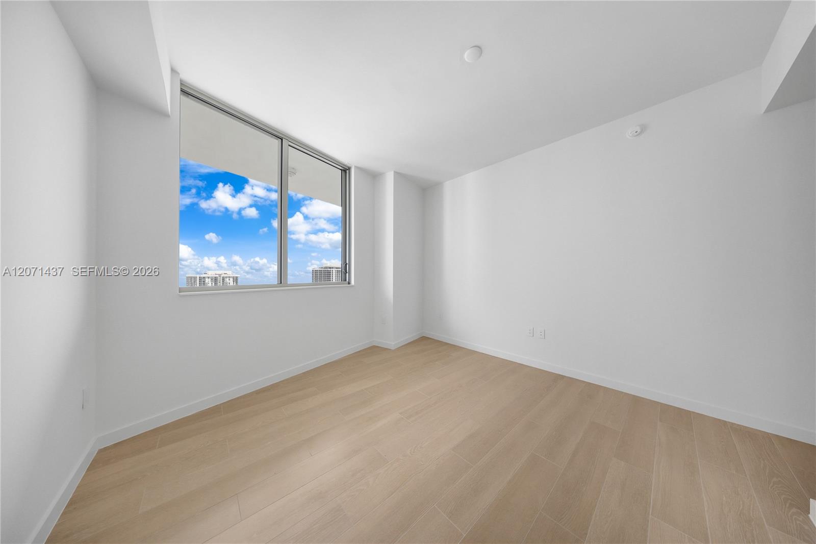 1400 Biscayne Blvd # 3405 View 2