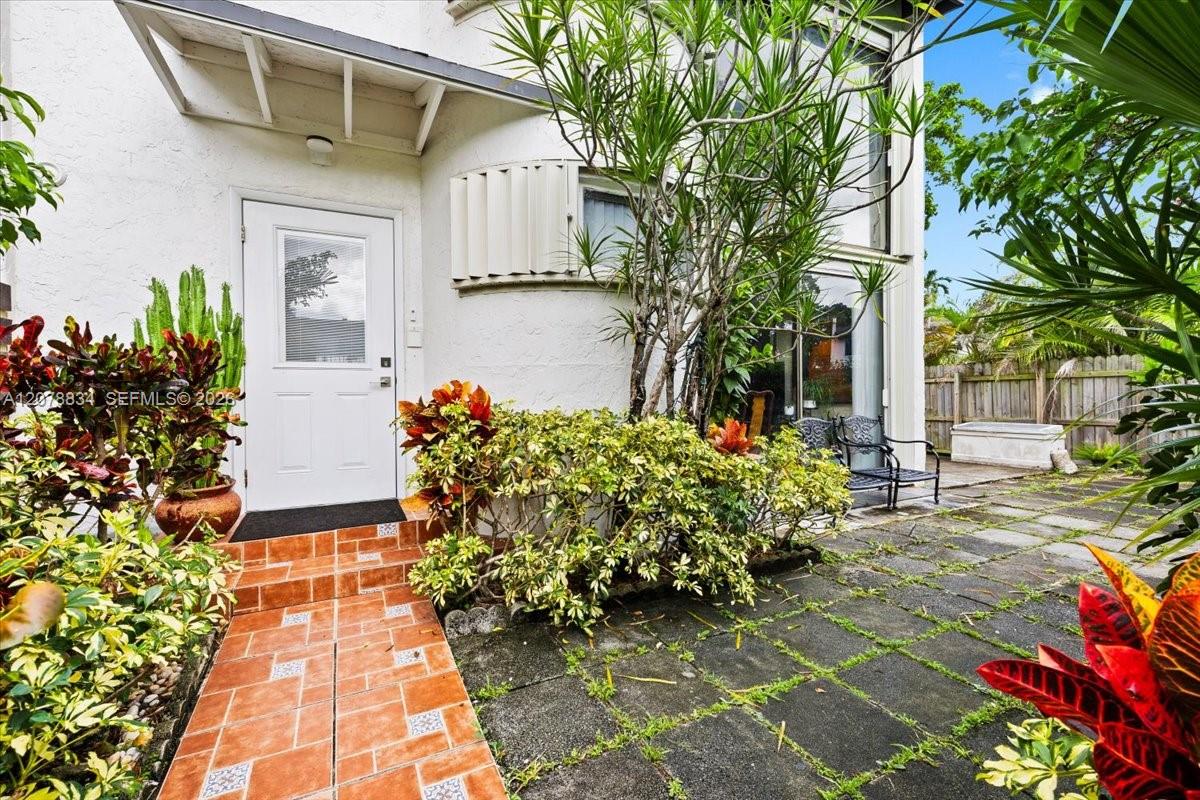 7100 SW 112th Ave — Photo 3