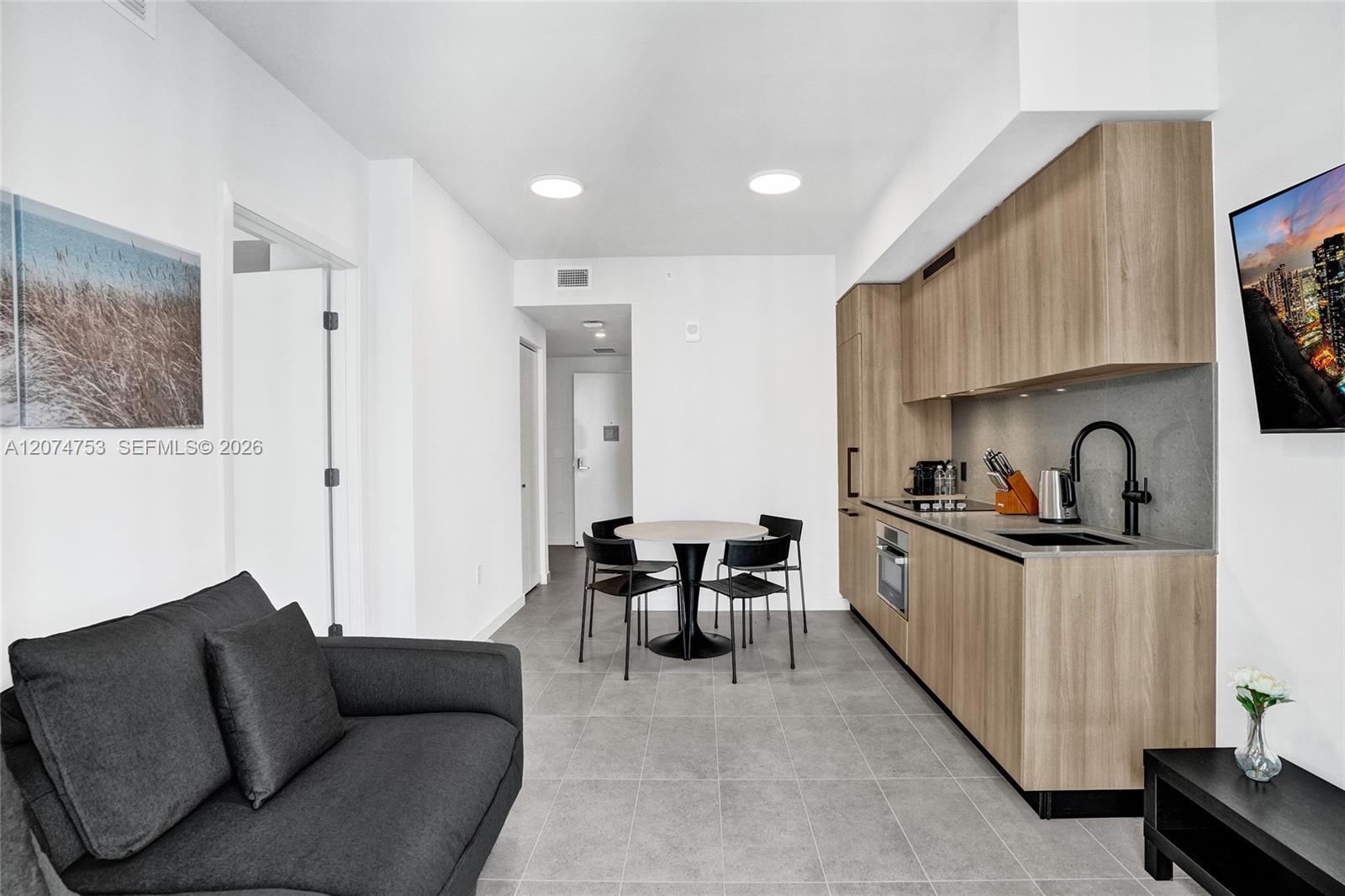 121 NE 5th St # 2411 — Photo 5