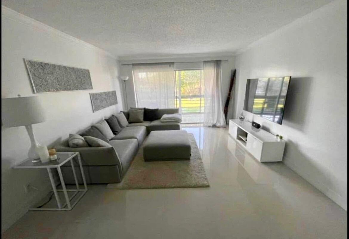 209 Waterway Drive S # 209 — Photo 5