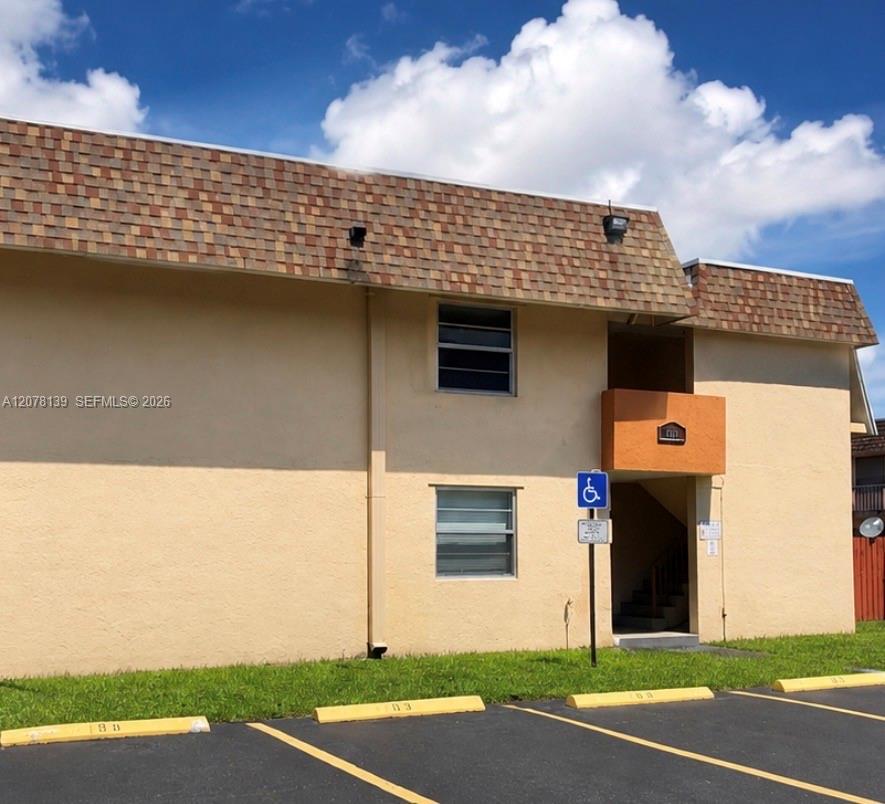 890 SW 129th Pl # 210 — Photo 2
