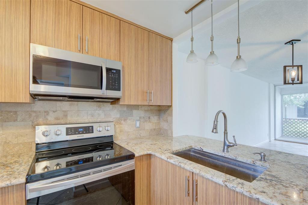 113 ROYAL PARK Drive # 1H — Photo 2