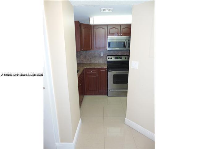 8335 SW 152 AV # 308 — Photo 2