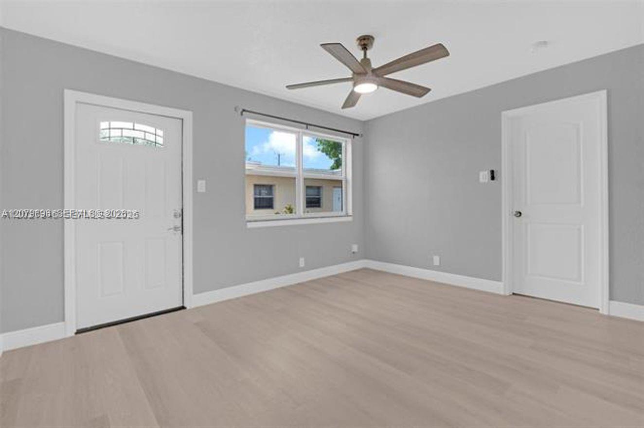 369 Phippen Waiters Rd — Photo 2