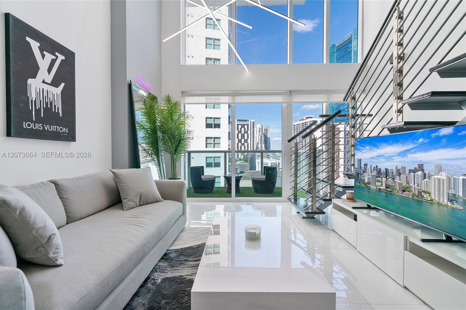 41 SE 5th St # 1111, Miami FL 33131