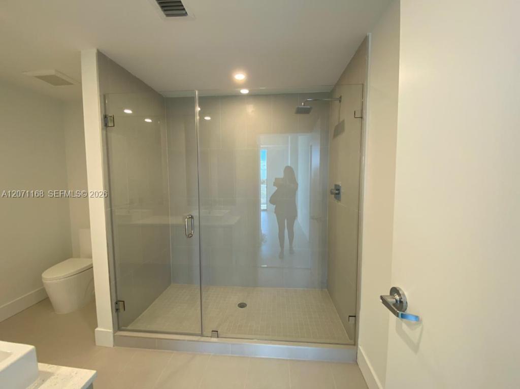 13800 Highland Dr View 7