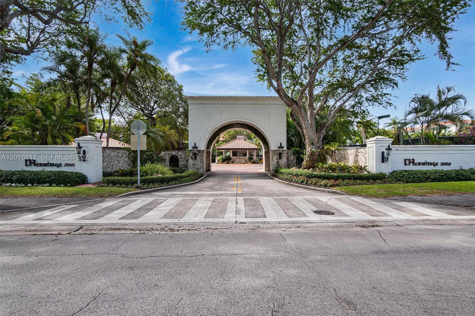 2000 S Bayshore Dr # 69 — Photo 5