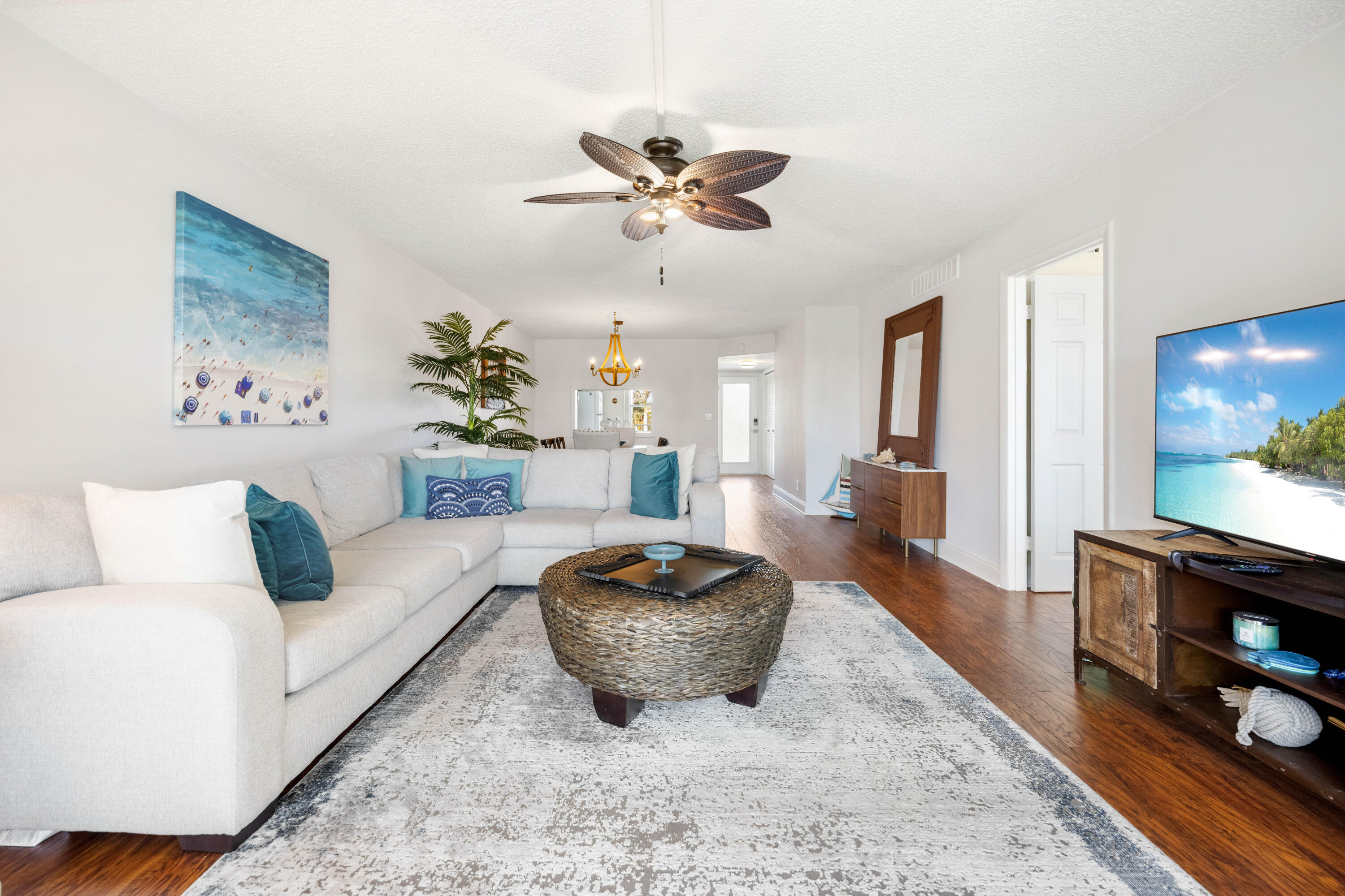 900 DOGWOOD Drive # 339 — Photo 3