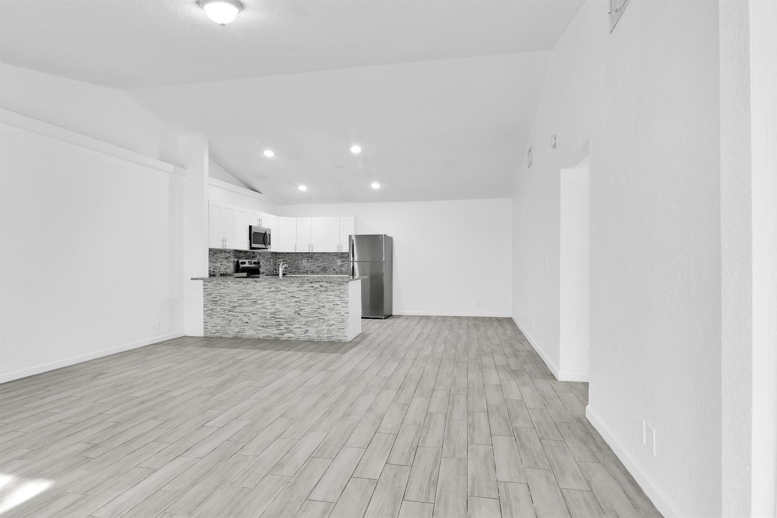 13900 Folkestone Cir, Wellington -7