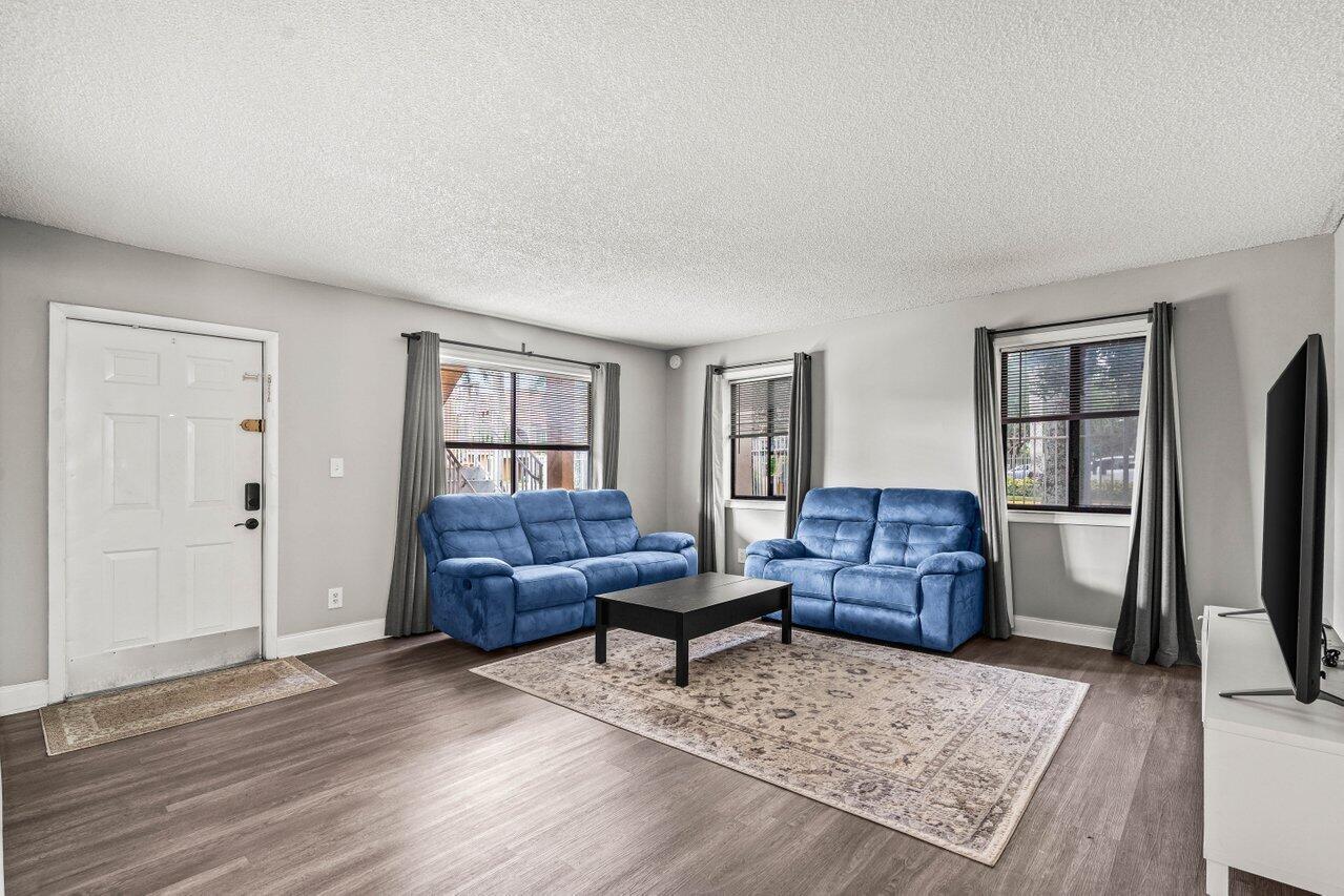 6900 SW 39th Street # 101j — Photo 3