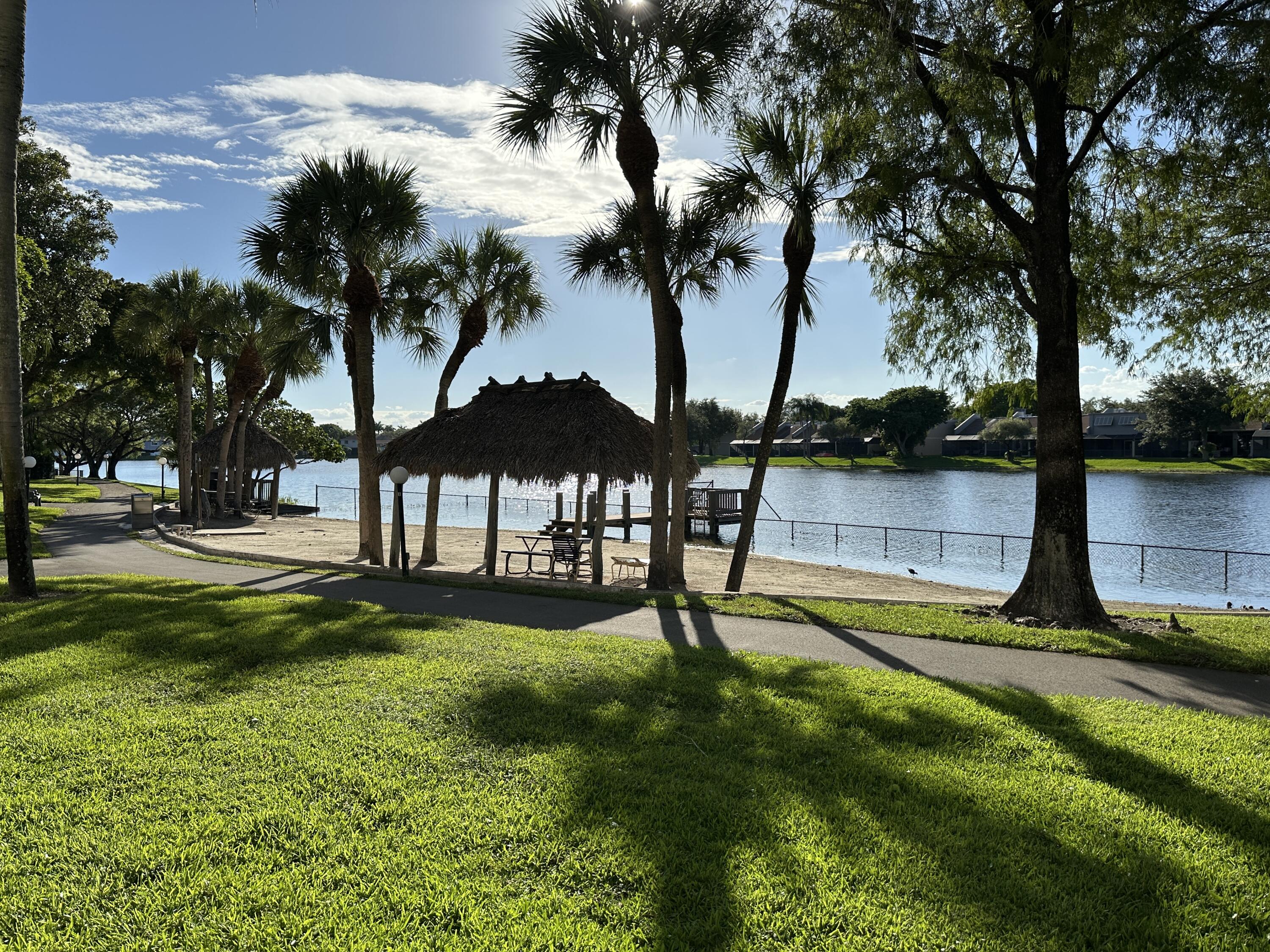 1101 Colony Point Circle # 108, Pembroke Pines FL 33026