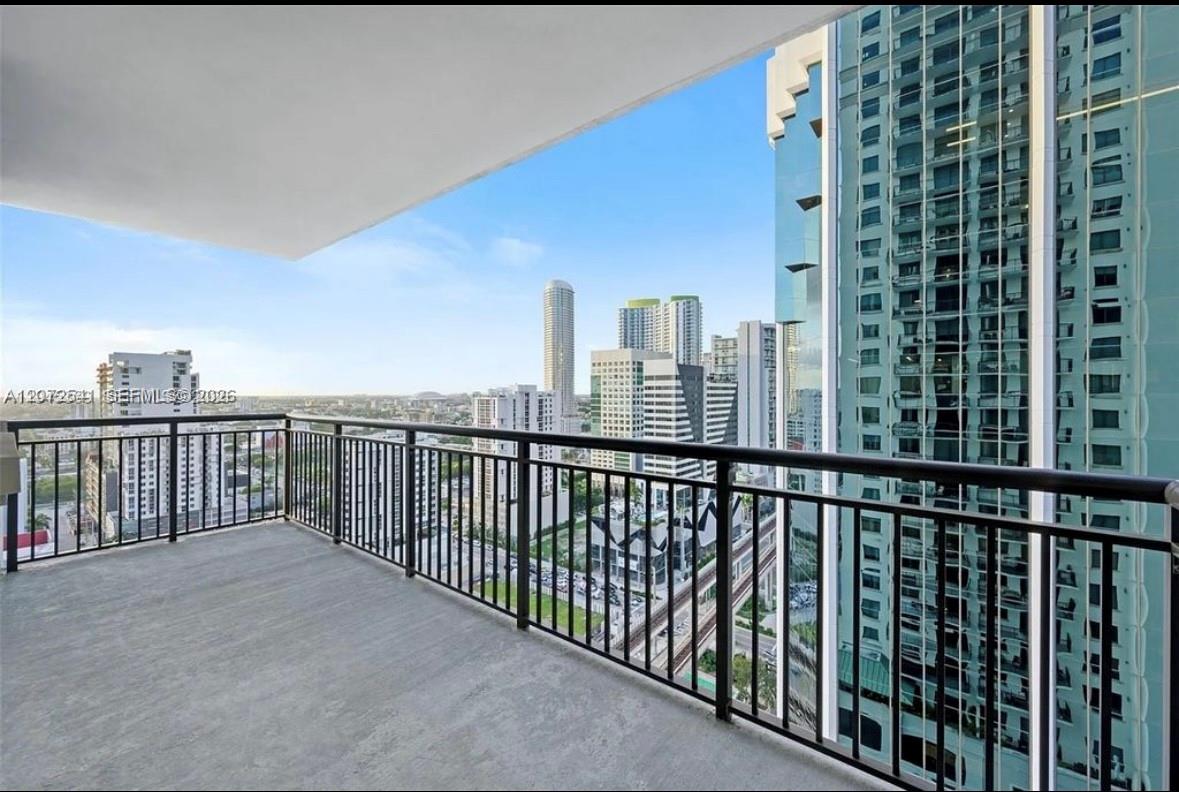 999 SW 1st Ave # 1814 — Photo 3