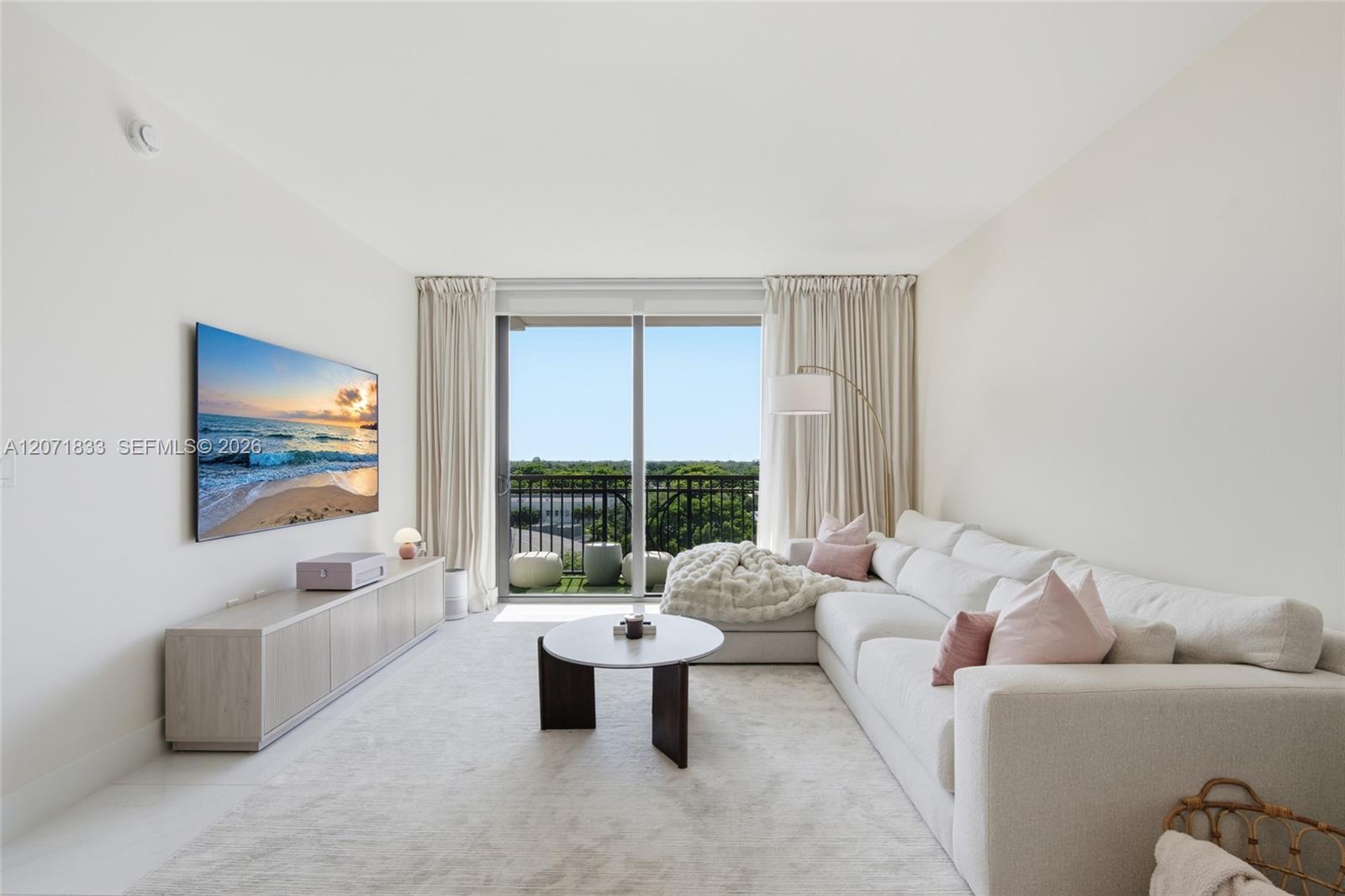 301 Altara Ave # 623 — Photo 4