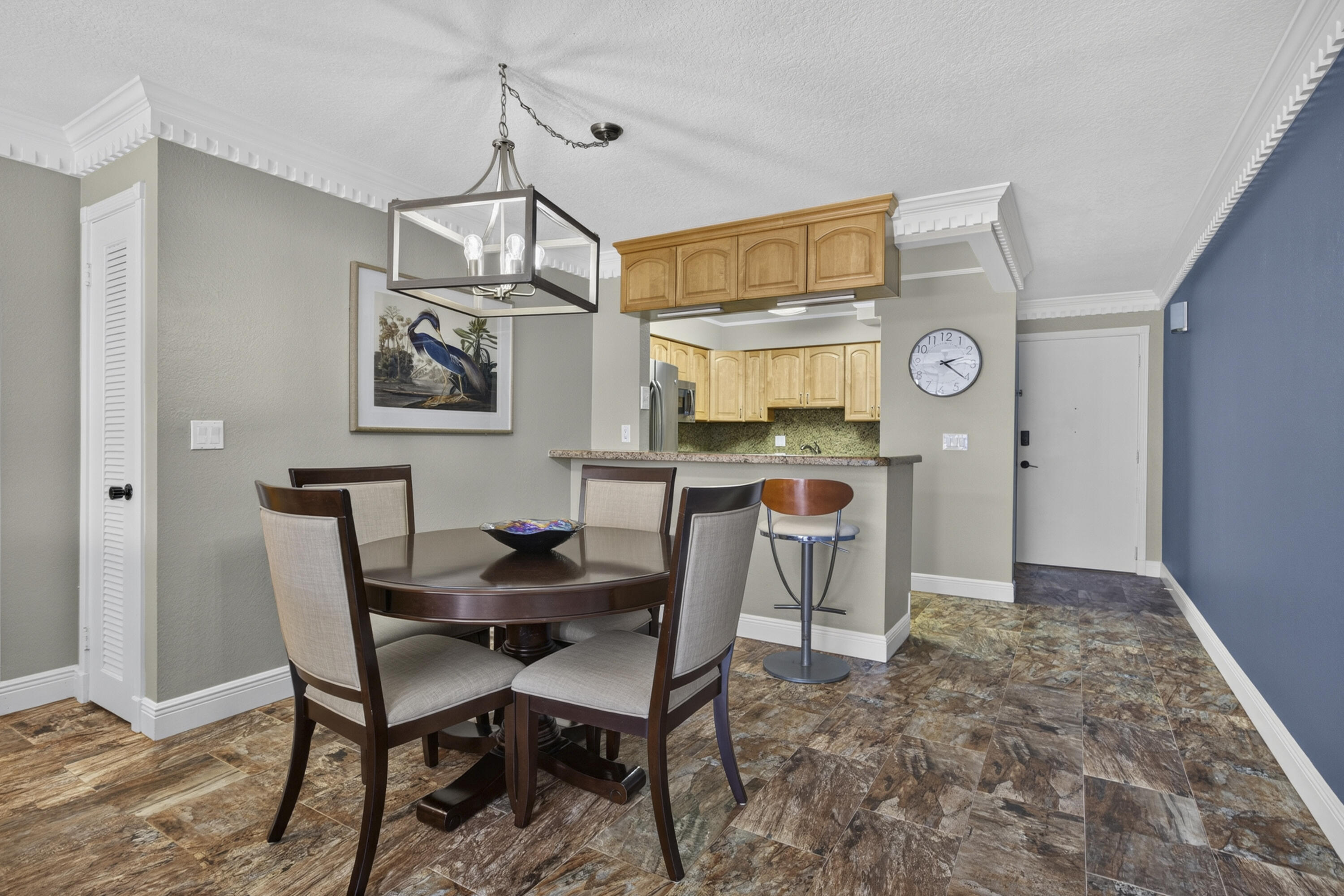1206 S LAKE Drive # 504 — Photo 4