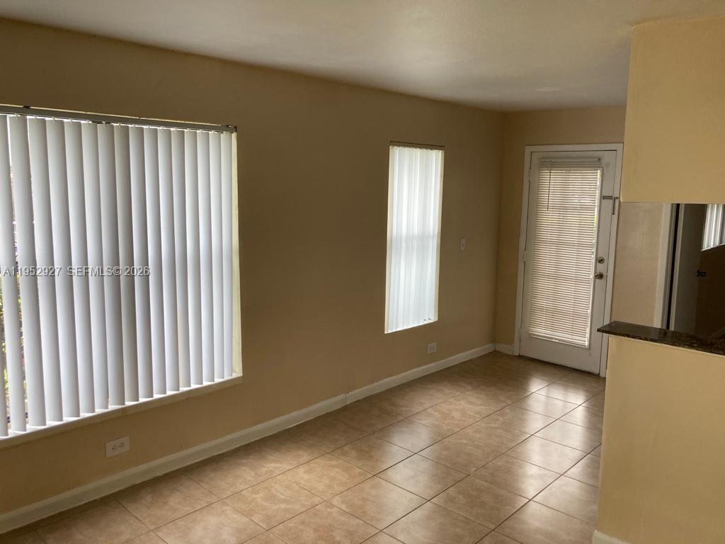 8705 NW 39th St # 0, Sunrise FL 33351