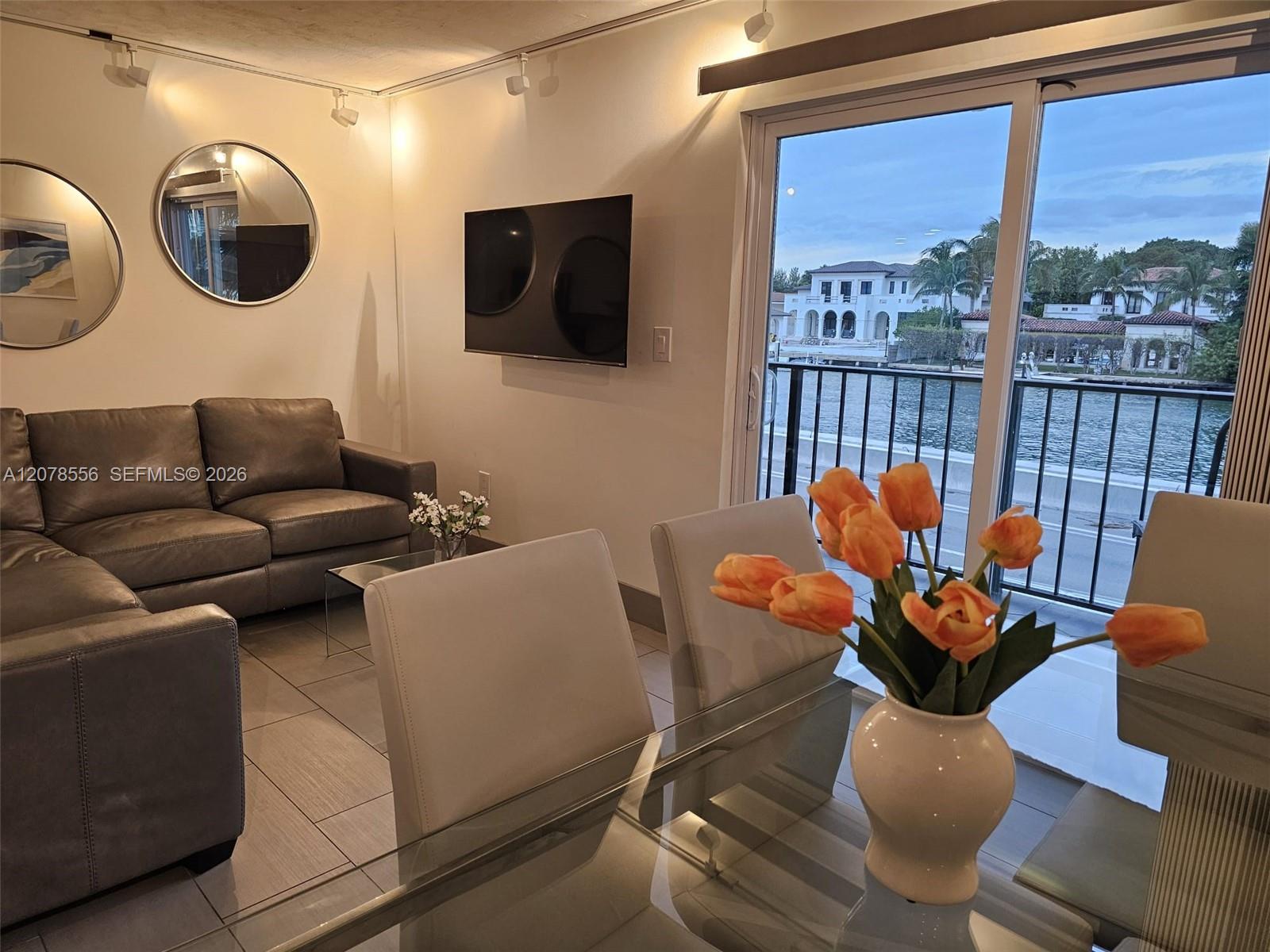 3605 Indian Creek Dr # 203 — Photo 2