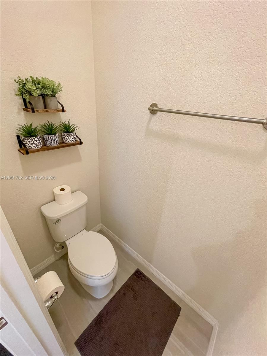 5100 Eucalyptus Dr # 2 — Photo 5