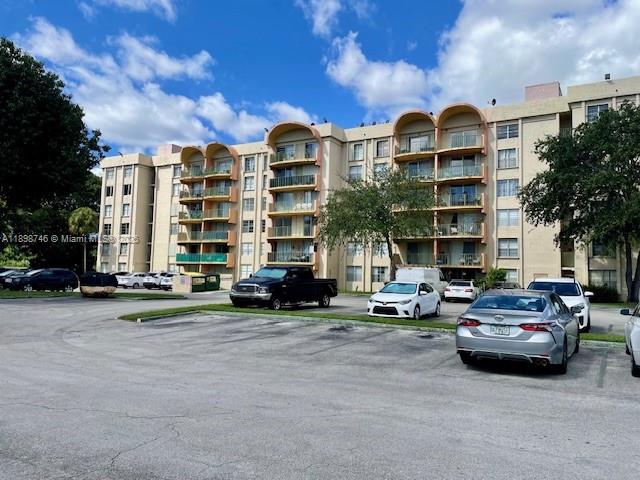 9350 Fontainebleau Blvd # 408, Miami FL 33172