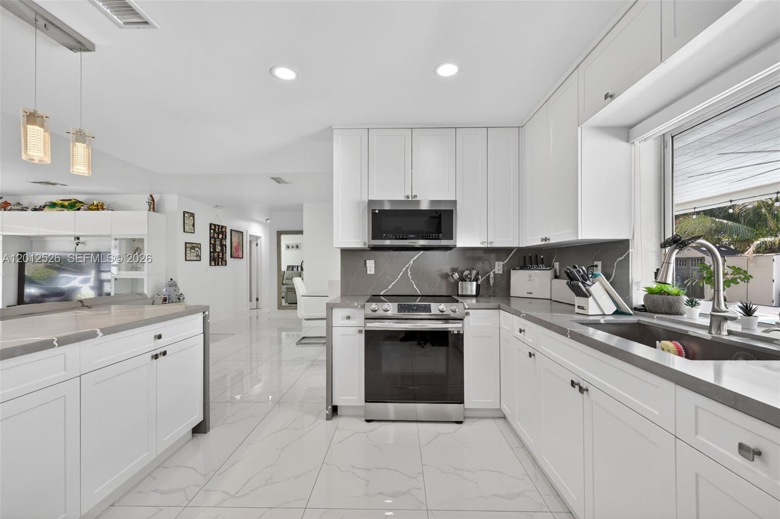 14234 SW 75th Ter — Photo 4
