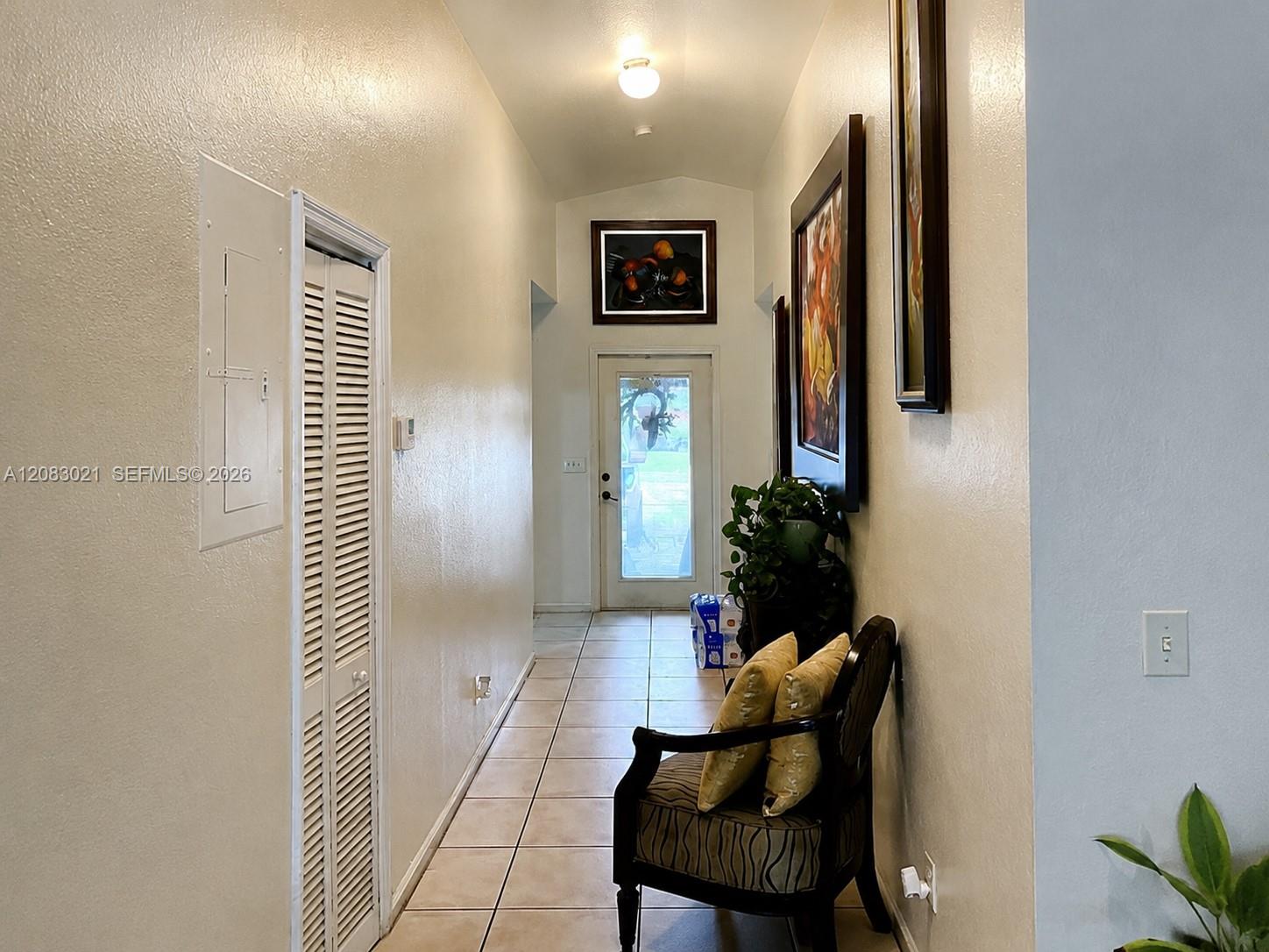 2434 Adams St — Photo 4