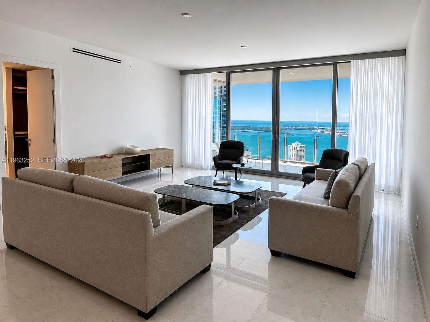 300 Biscayne Blvd Way # 4404, Miami FL 33131