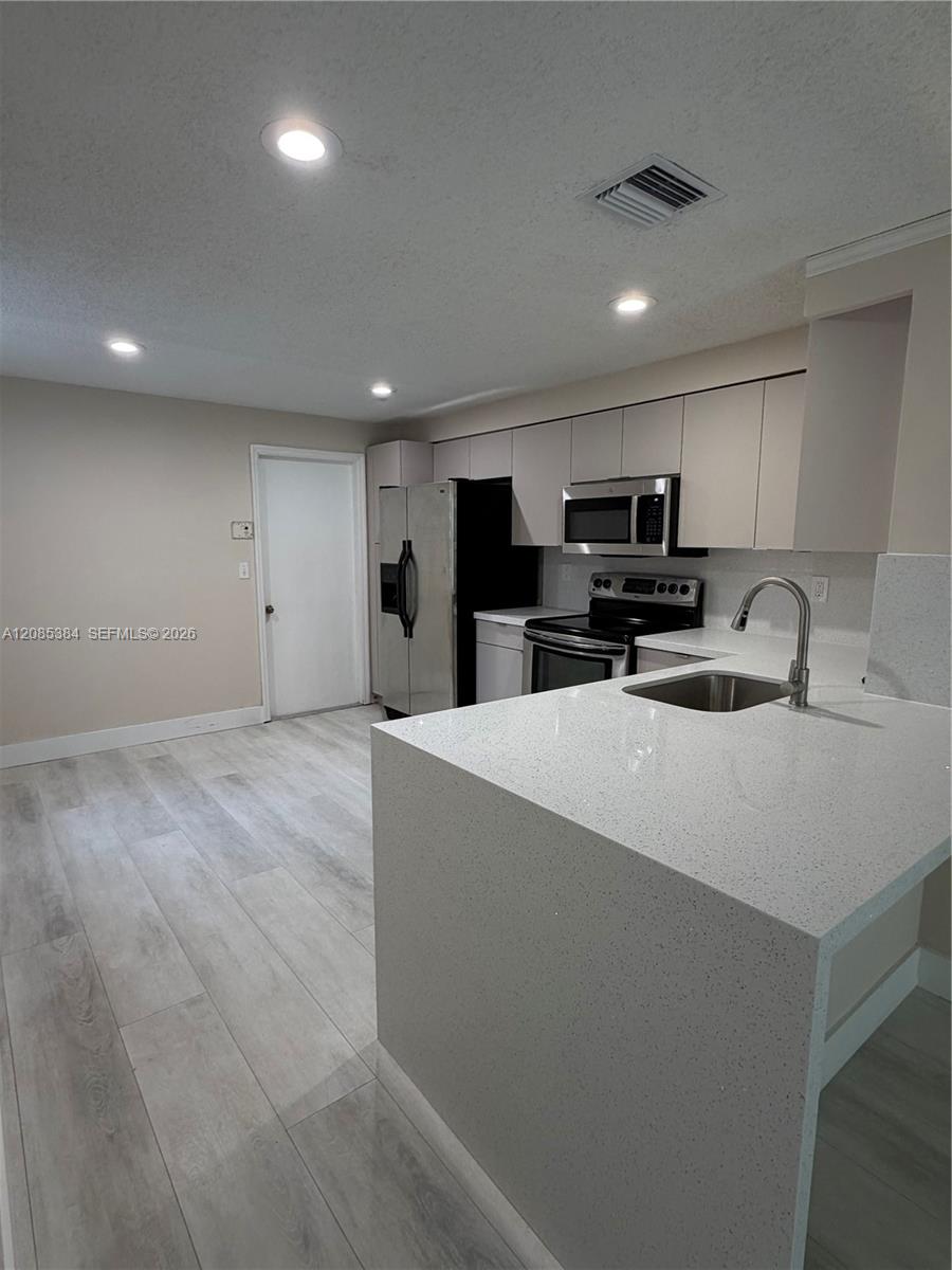1506 Coronado Rd # 36 — Photo 2