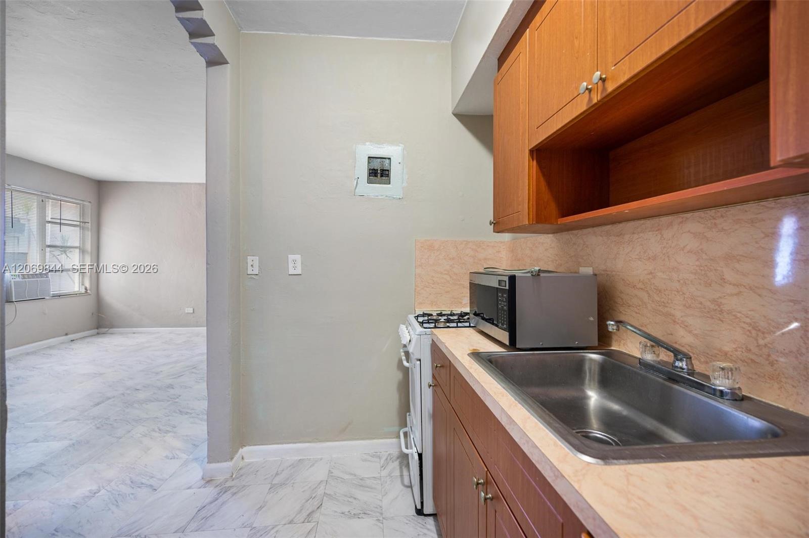 825 Alton Rd # 2 — Photo 4