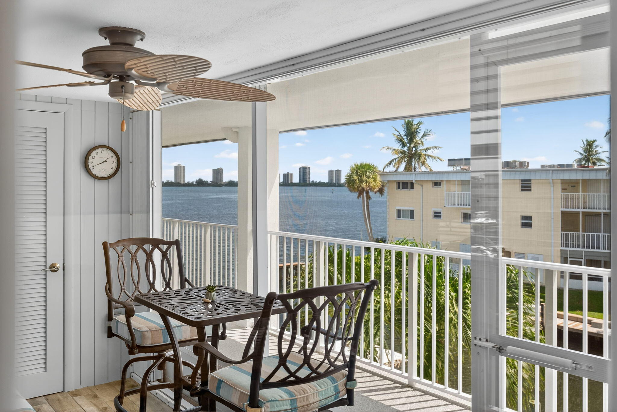 110 SHORE Court # 301, North Palm Beach FL 33408