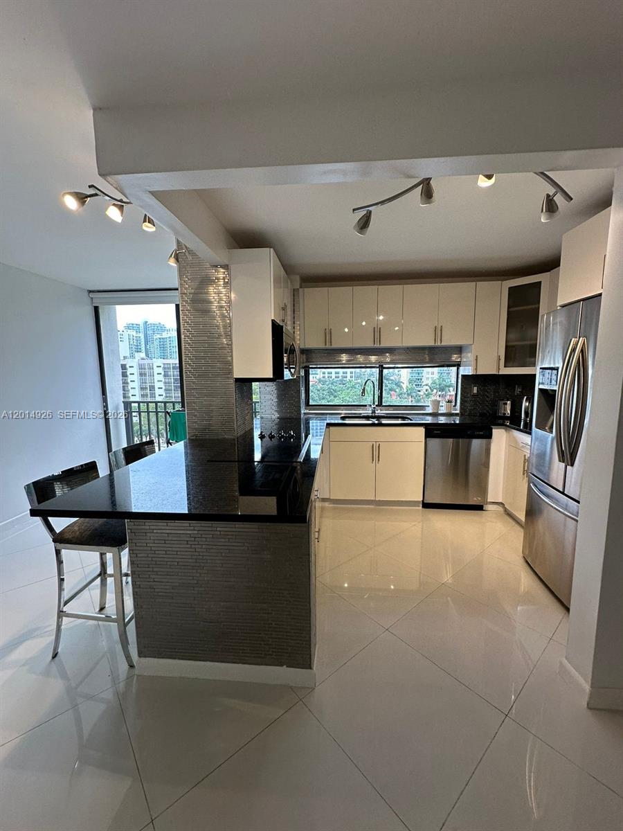 17021 N Bay Rd # 815, Sunny Isles Beach FL 33160