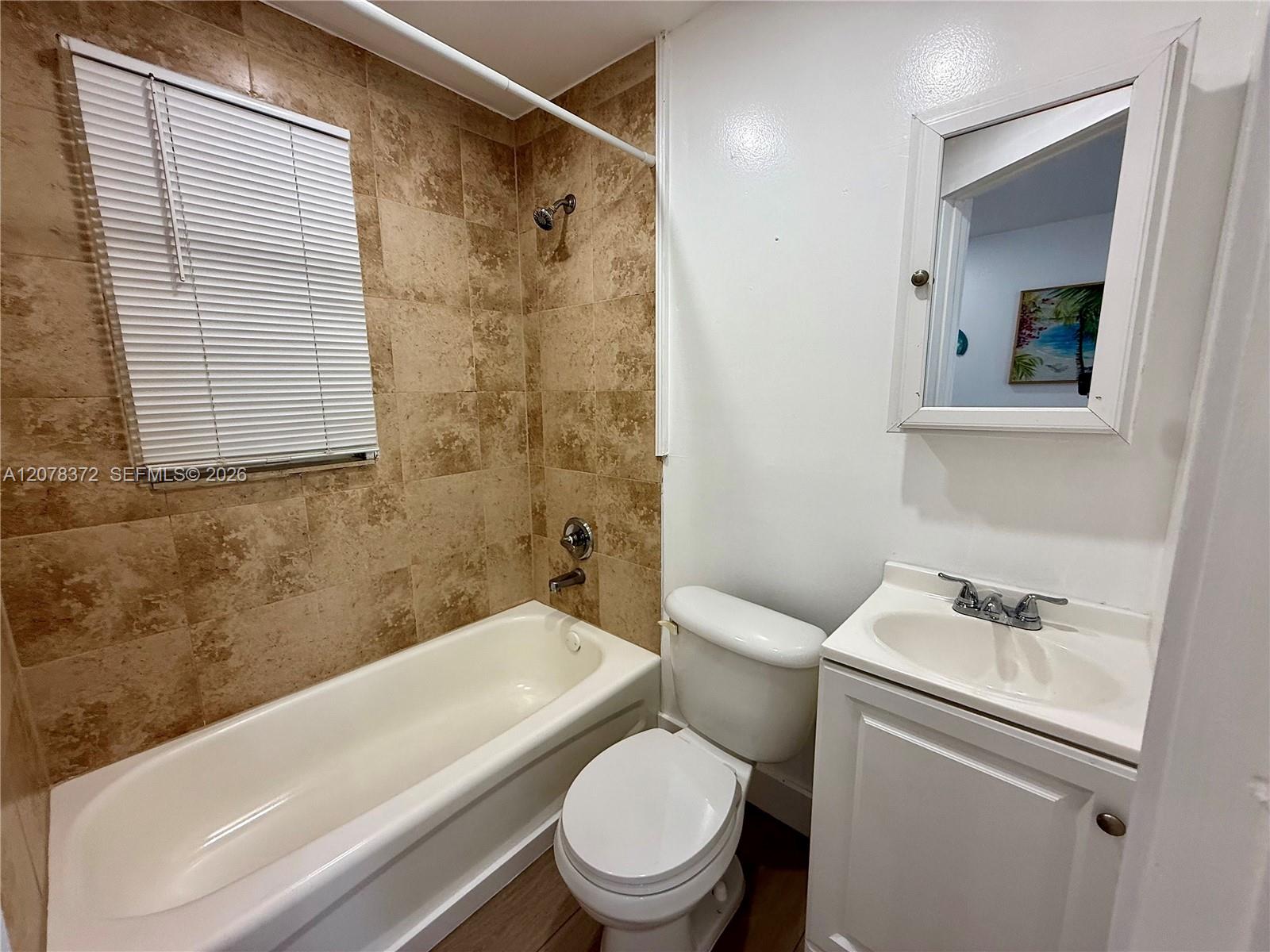 427 NE 62nd St # 5 — Photo 4