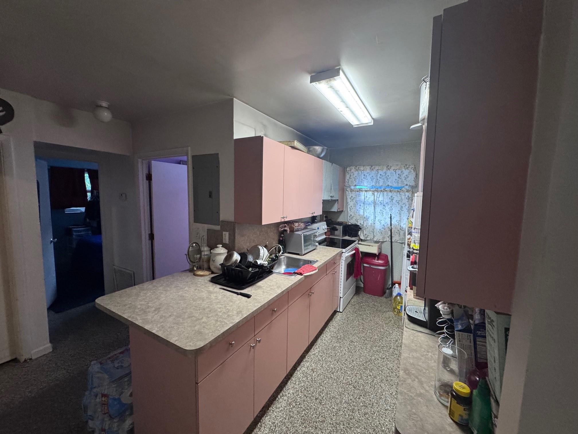 924 NW 14 Court — Photo 5
