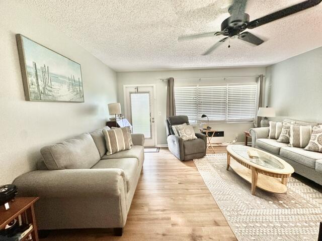 302 Mansfield H — Photo 4