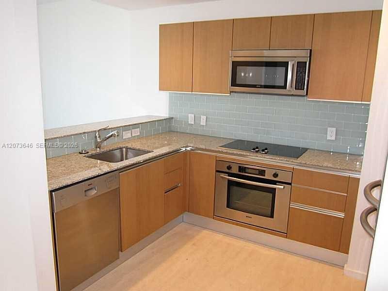 1050 Brickell Ave # 2612 — Photo 4