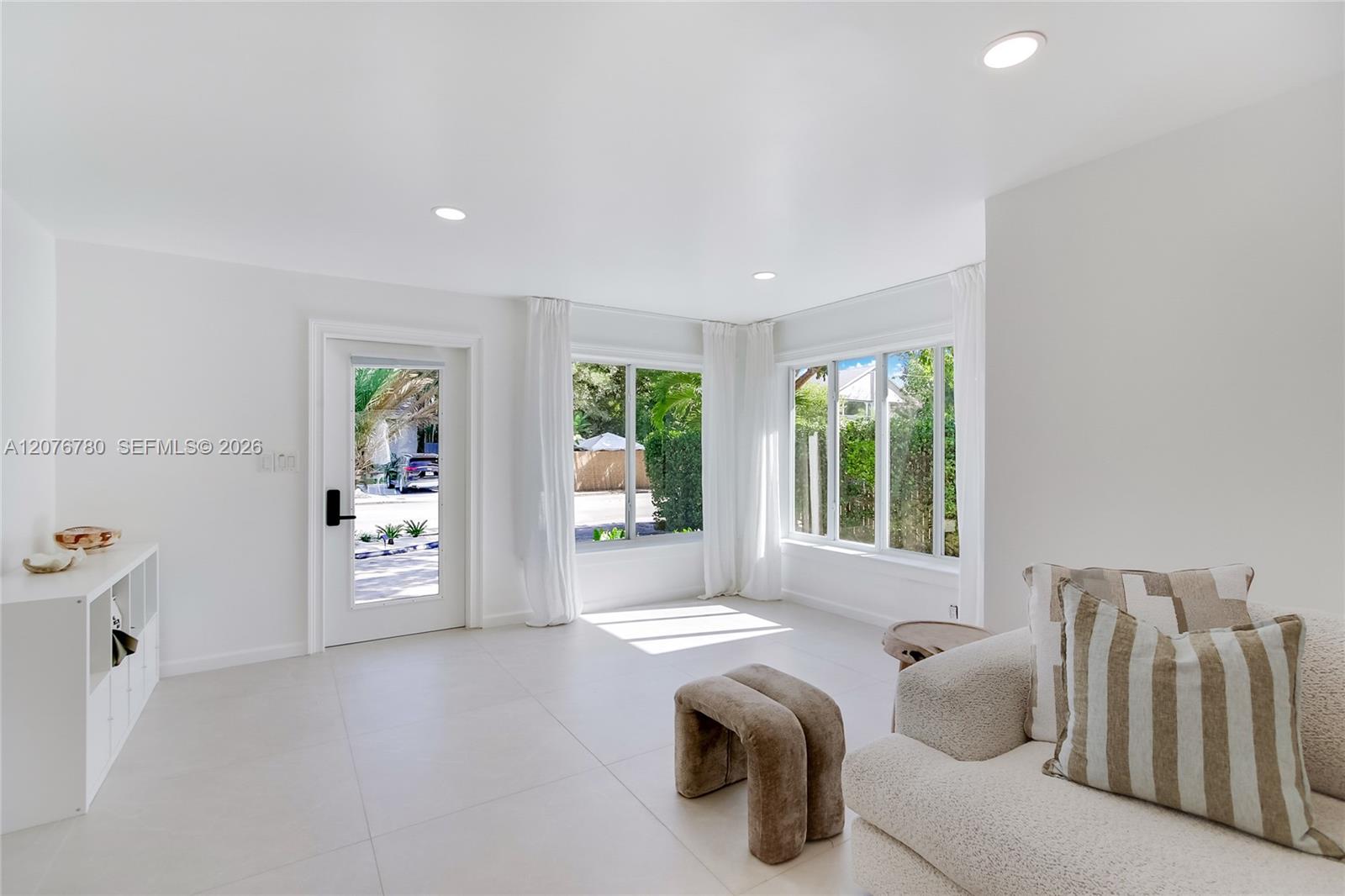 617 SW 5th Ave — Photo 4
