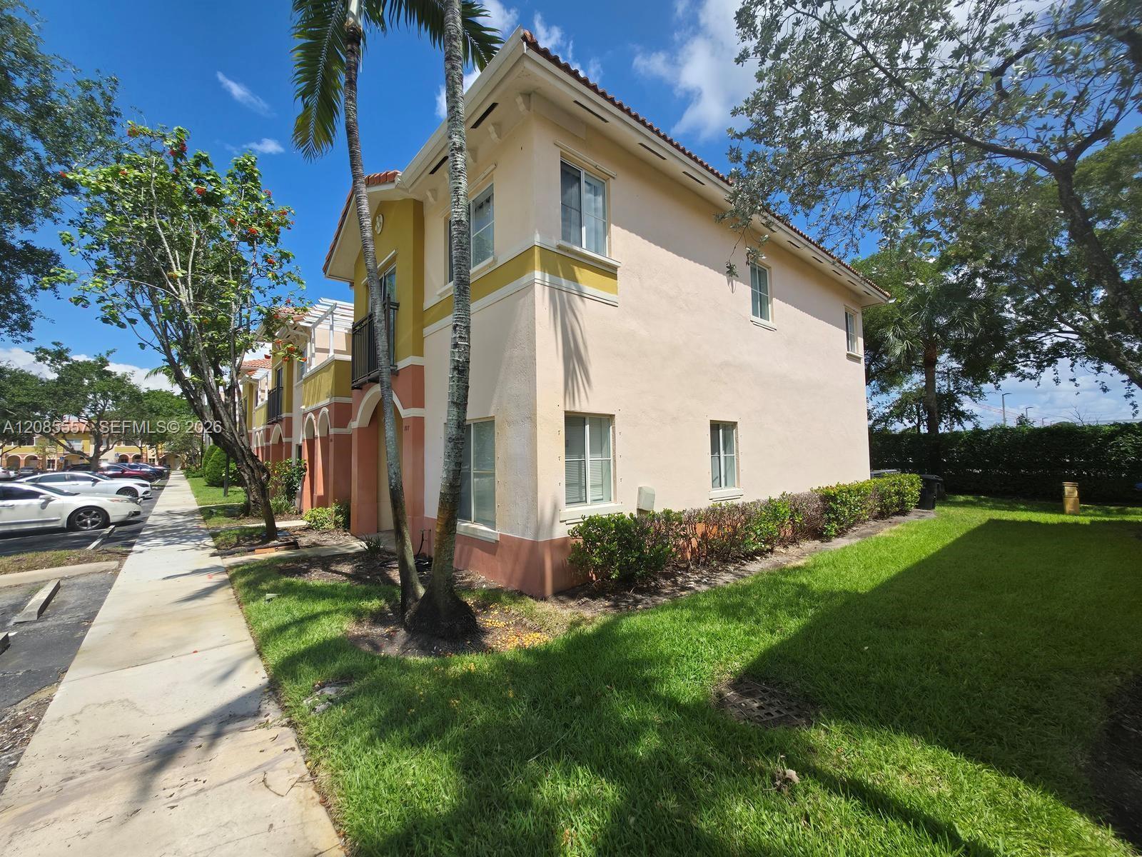 807 N Santa Catalina Cir — Photo 5