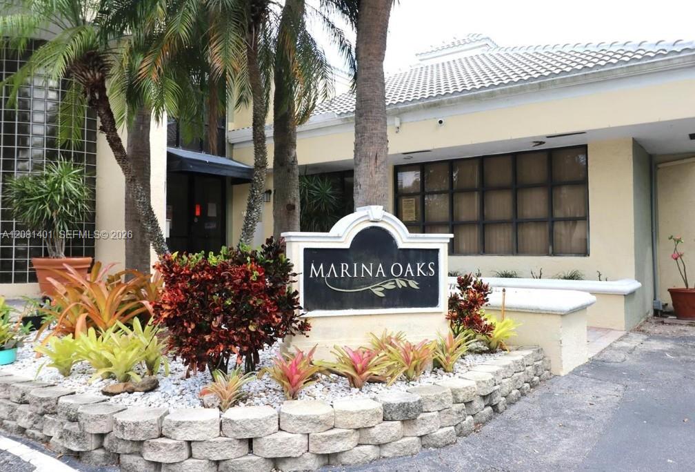 2550 SW 18th Ter # 1807 — Photo 2