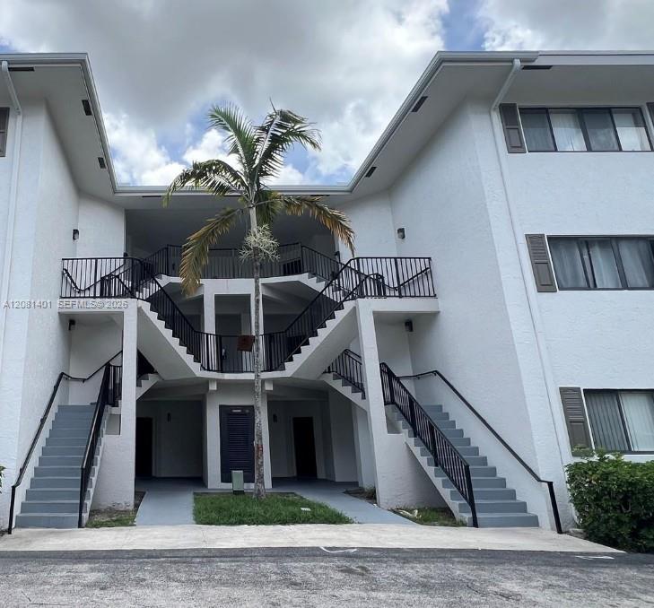 2550 SW 18th Ter # 1807 — Photo 3