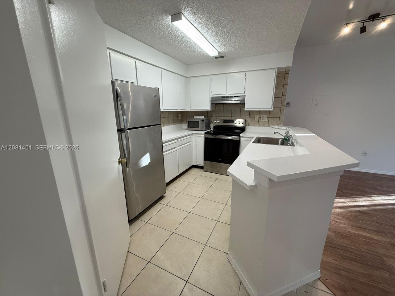 2550 SW 18th Ter # 1807 — Photo 5