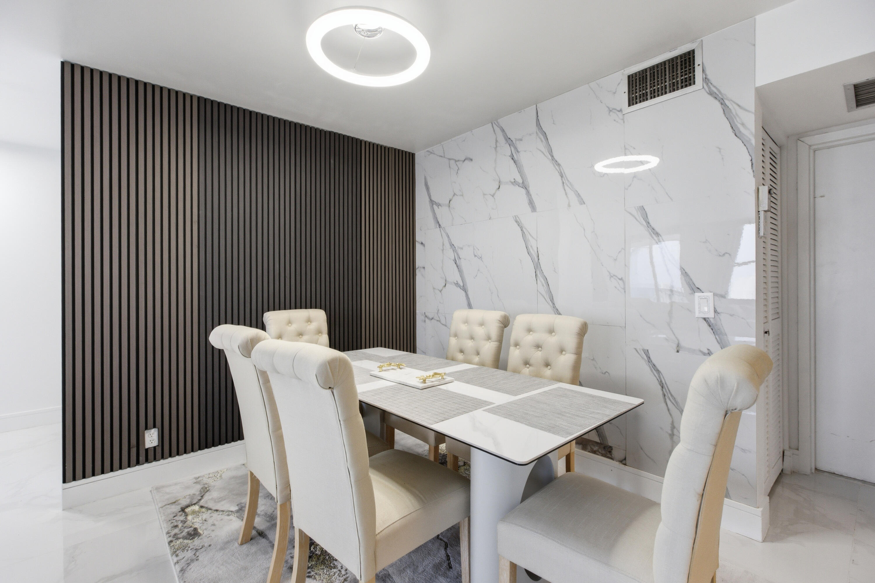2101 S Ocean Drive # 1507 — Photo 2