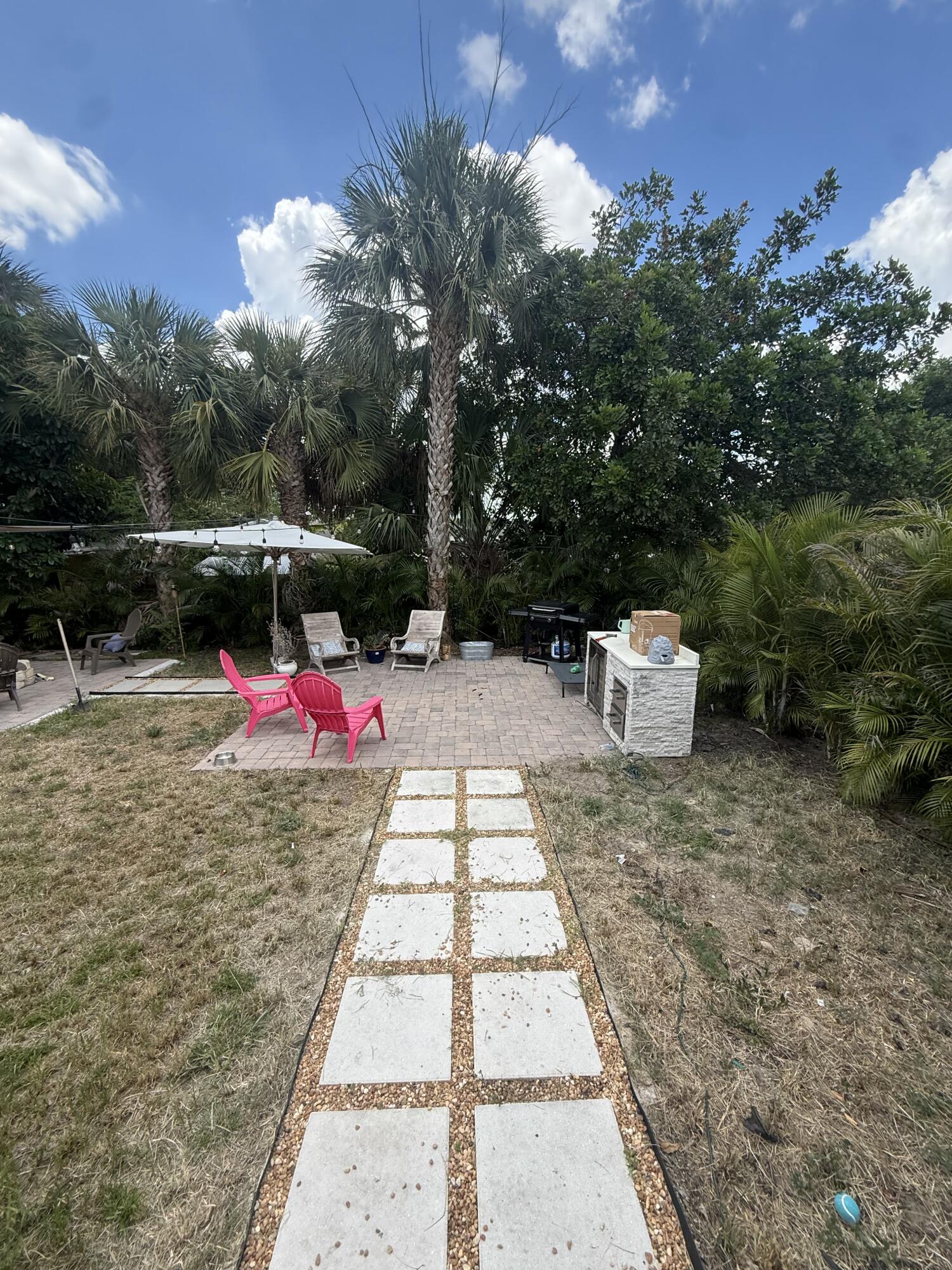 1209 W 34th Street — Photo 4