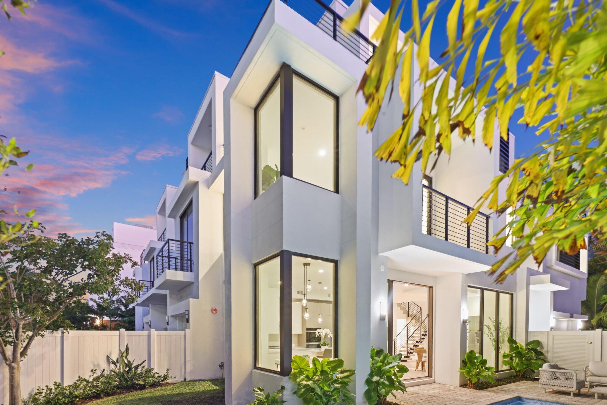 201 SE 4th Avenue, Delray Beach FL 33483