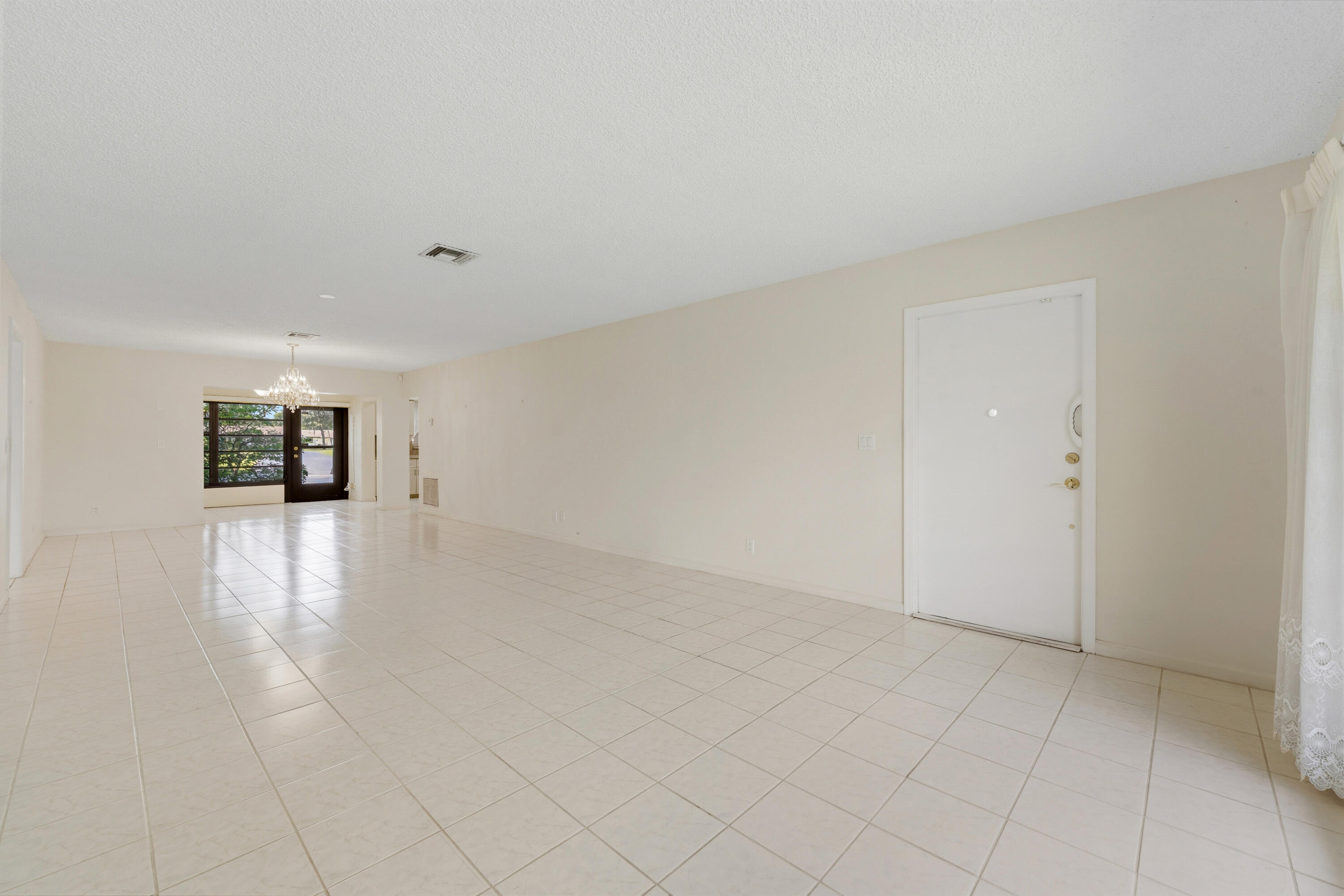 4675 ROBINWOOD Circle # A — Photo 5