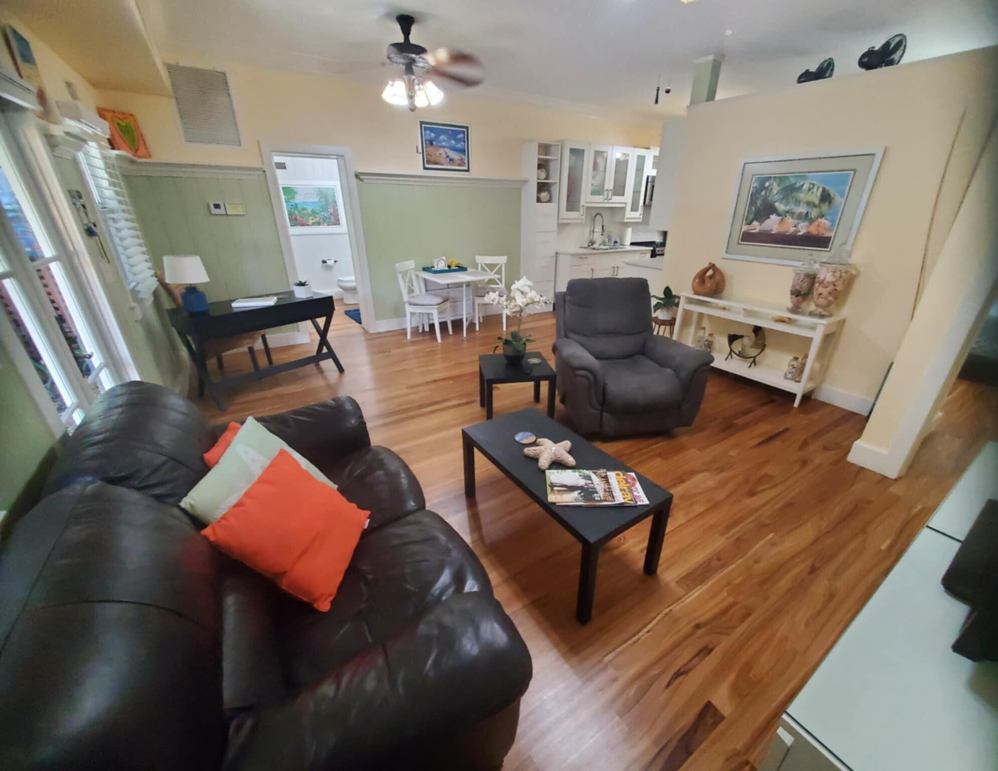 226 NE 1st Avenue # Coco Palm Ste, Delray Beach FL 33444