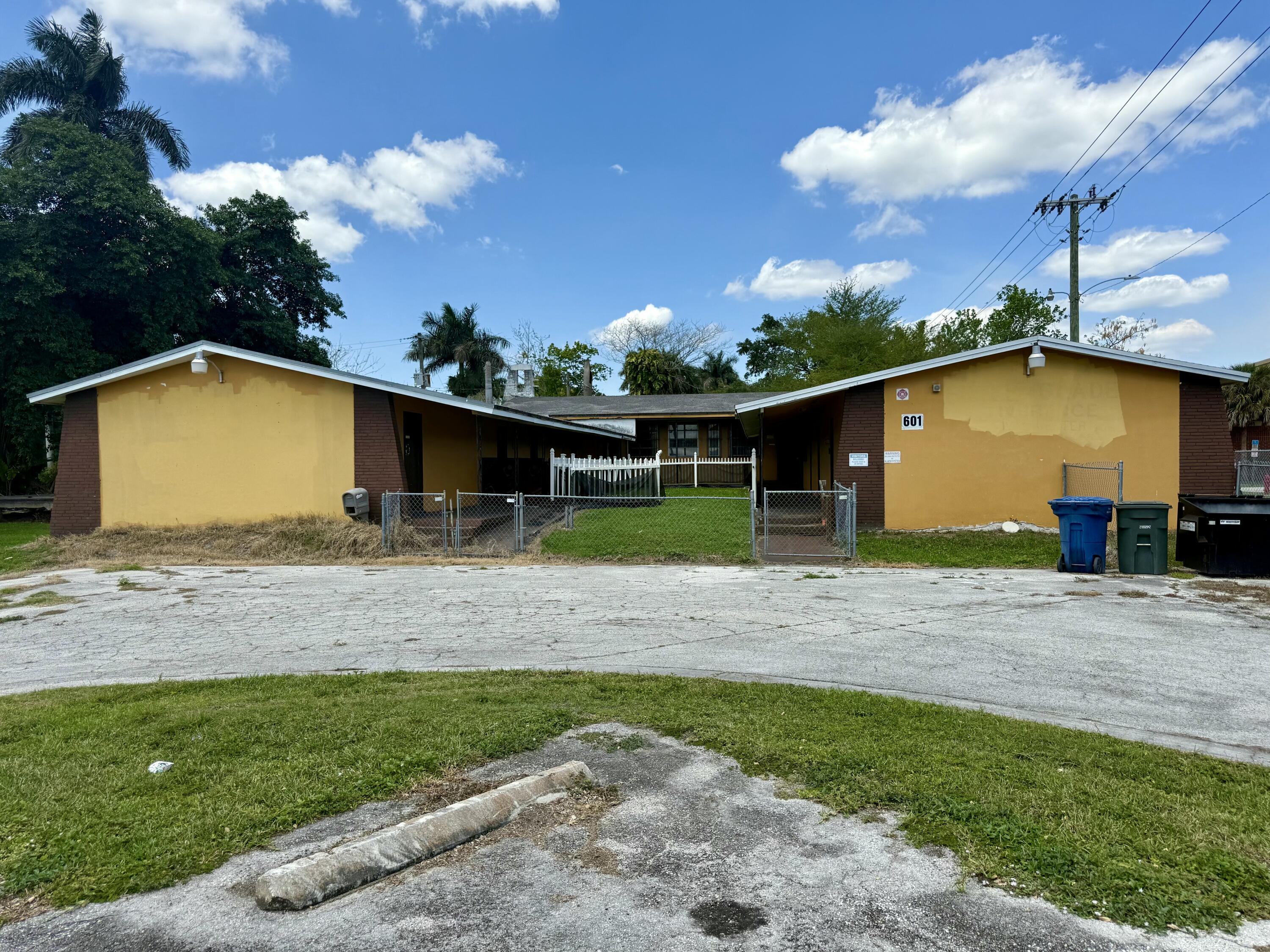 601 W Canal St Street N, Belle Glade FL 33430
