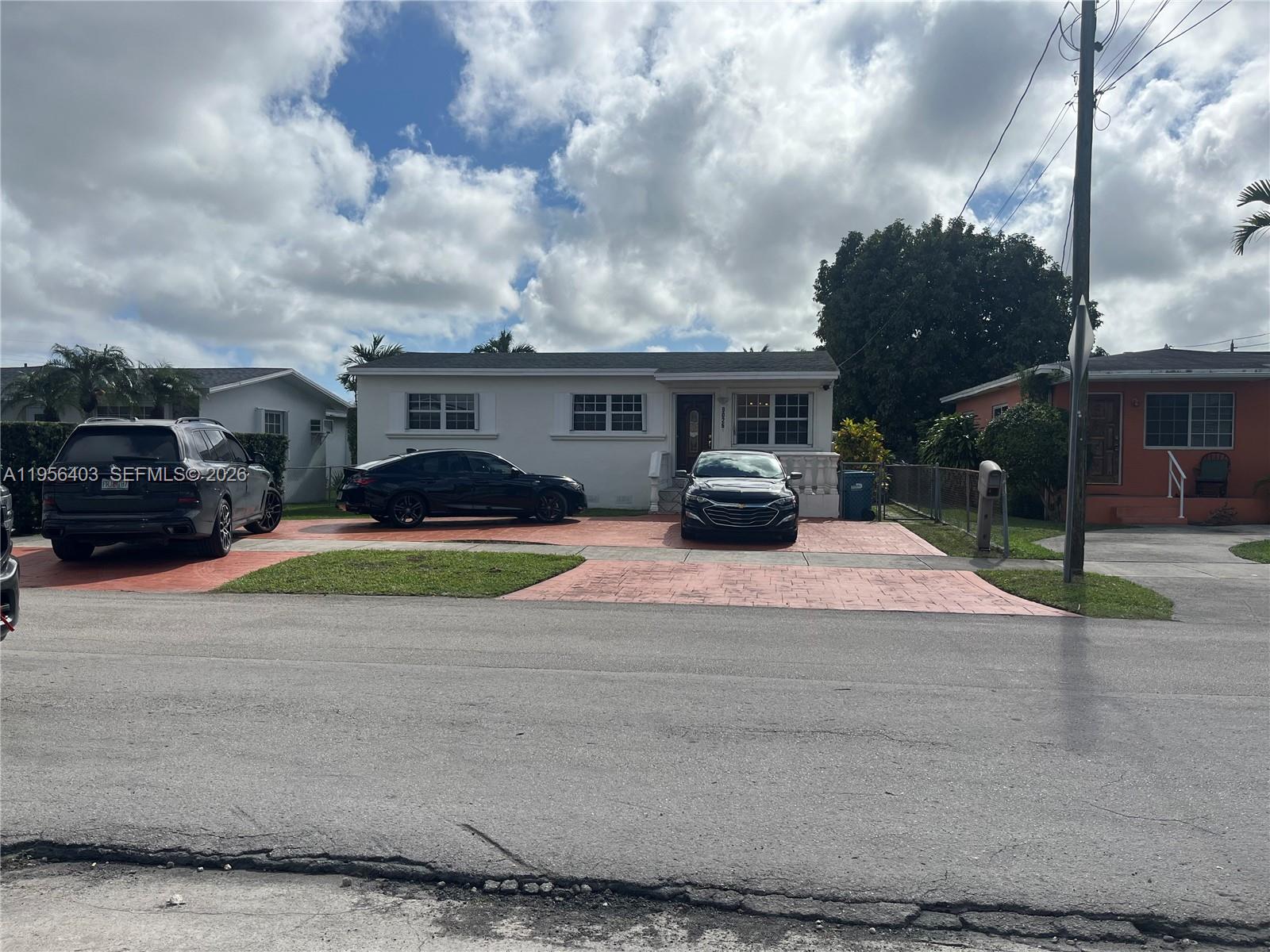 9026 SW 34 ST, Miami FL 33165