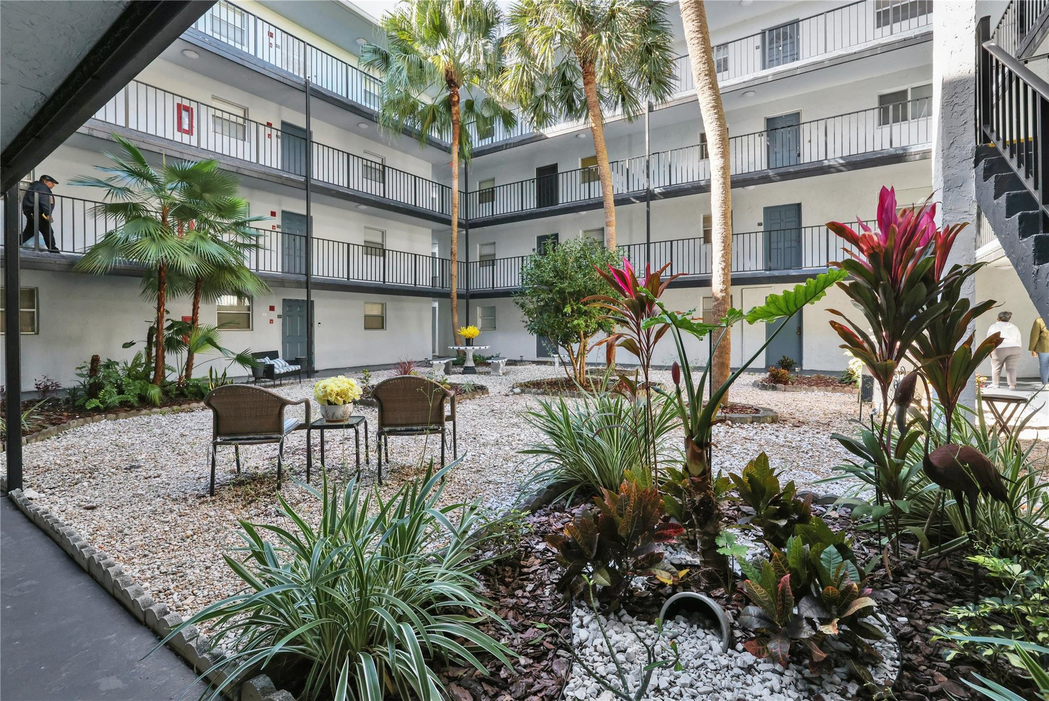2800 Somerset Drive # 418j, Lauderdale Lakes FL 33311